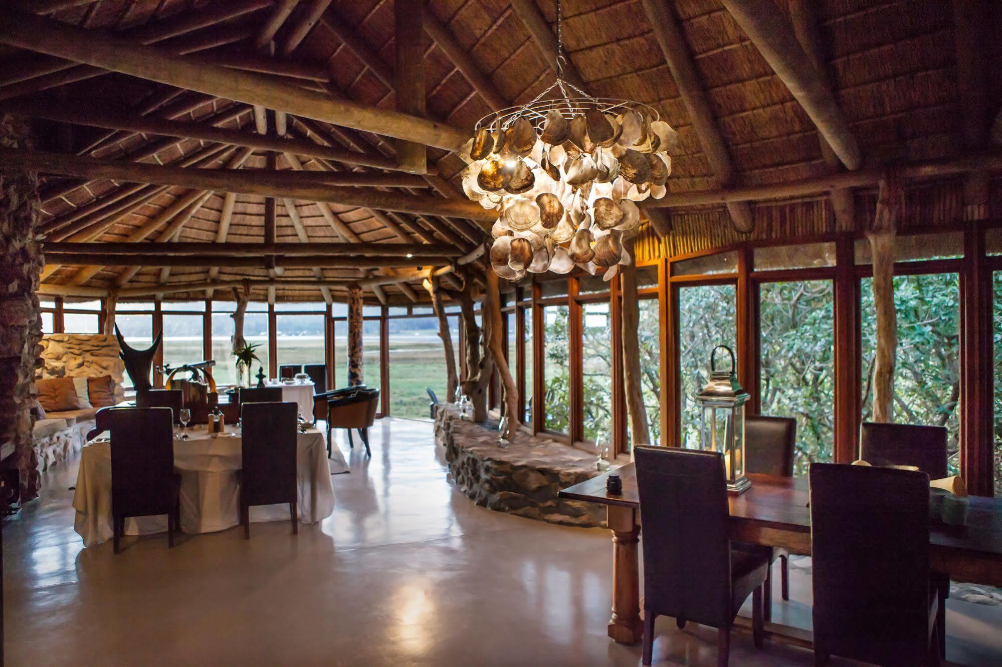 Mosaic Lagoon Lodge Stanford Esterno foto